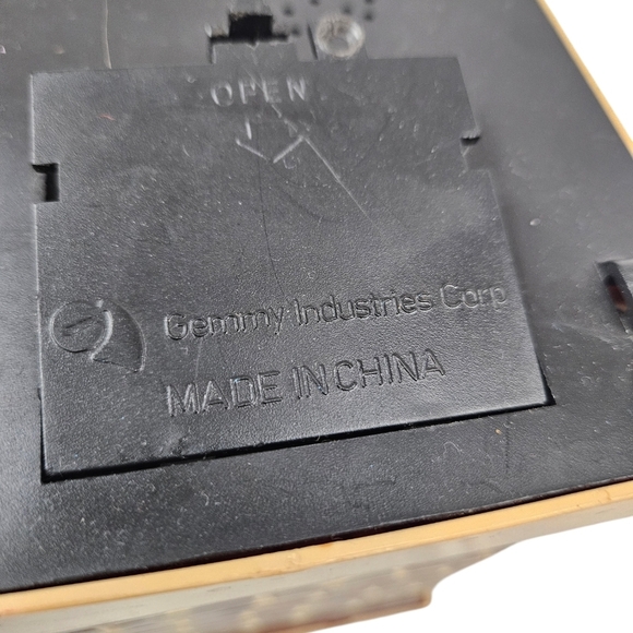 Gemmy Fireplace Santa Talking Santa Stuck in Chimney Motionette Tested‎ Works - Picture 9 of 10